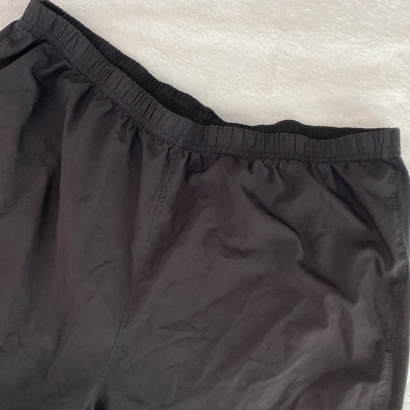 The North Face black athletic shorts - Picture 4 of 17